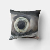 サーモンアイ クッション (裏面)