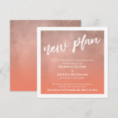 サーモンオンブレ延期結婚式新しい計画カード 招待状 (正面/裏面)