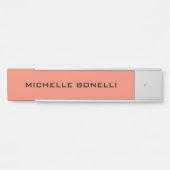 サーモンカラーミニマリスト平易モダン読 サインプレート (正面)