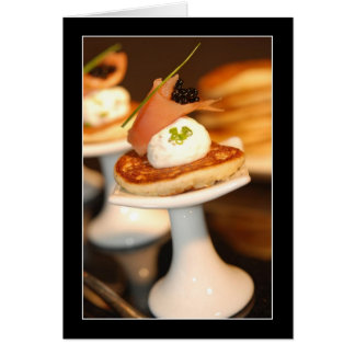 サーモンピンクのBlinis