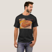 サーモン寿司日本料理おいしいまいうーマヨ Tシャツ (正面フル)