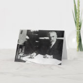 サー・エドワード・エルガーはオーケストラの楽譜を1つ作る カード (正面)