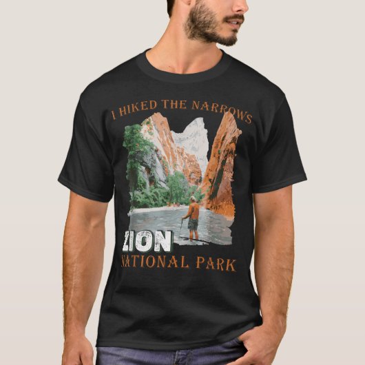 ザイオン国立公園 狭隘部をハイキング Tシャツ (正面)