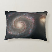 ザウィールプール銀河系M51および宇宙のコンパニオン アクセントクッション (裏面)