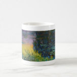 ザウォーターリリー – Setting Sun, Claude Monet, 1916 コーヒーマグカップ<br><div class="desc">オスカー・クロード・モネ（1840年11月14日–1926年12月5日）フランスのは画家で、印象派の創始者であフランスのり、特に自然の前に起こった自分の認識の哲学の中で最も一貫性のある多産の開業医であ絵画る。「印象主義」という用語は、1874年にモネとその仲間がパリサロンの代替として開催した個展の最初に展示された彼のインプレッション絵画、ソレイルレバント（インプレッション、日の出）のタイトルに由来する。モネは田舎を記録するという野心を抱フランスのき、光の変化や季節の移り変わりを捉えるために絵画、同じシーンの手法を何度も採用した。1883年からジュヴェルニーに住み、家や財産を購入し、彼の知る作品の主題となるユリの池を含む広大な造園プロジェクトを始め最高のた。1899年絵画に睡蓮を始め、橋を中心とした縦向きの風景を最初に始め日本の、その後、20年間の生涯を通じて彼を描き続ける大規模な絵画シリーズを制作した。引用文：ウィキペディア</div>