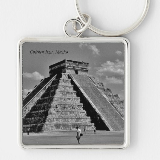 ザククルカンピラミッド キーホルダー (正面)