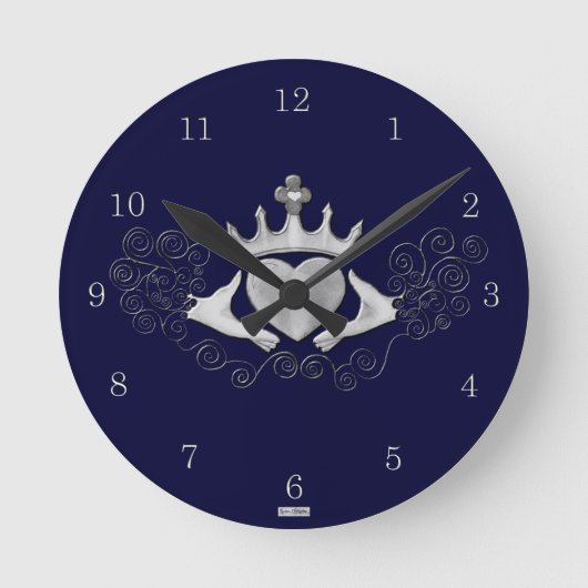 ザクラダグ（シルバー） ラウンド壁時計 (正面)