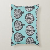 ザクロのスライス：黒アクアパターン。 アクセントクッション (正面(垂直))