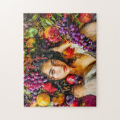 ザクロの実と花を冠にしたエレガントな女性 ジグソーパズル (縦)