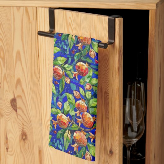 ザクロ模様ダークブルーと赤フルーツモザイク キッチンタオル (三つ折り)