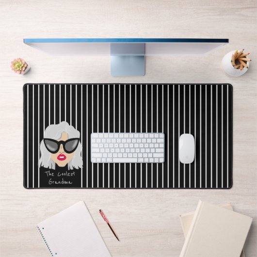 ザグクールラス付きおばあちゃんカスタム文字 デスクマット (オフィス1)