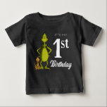ザグリンチカルボードファースト誕生日 ベビーTシャツ<br><div class="desc">このおもしろいをチェックアウトDr. Suess Grinch chalkboard最初の誕生日シャツ。</div>