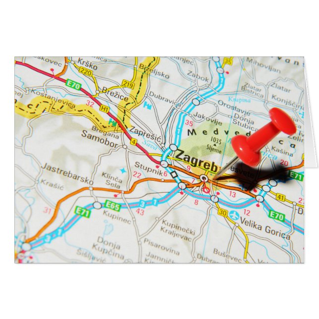 ザグレブ、クロアチア (正面横)