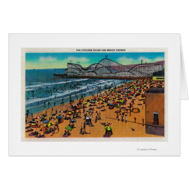 ザサイクロンレーサーとビーチ群集、長いビーチ (正面横)