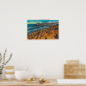 ザサイクロンレーサーとビーチ群集、長いビーチ ポスター (キッチン)