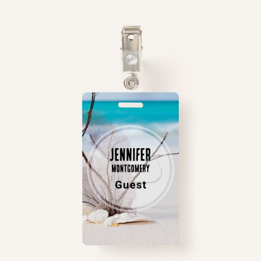 ザシーシェルの写真オンザサンディビーチゲスト バッジ (裏面クリップ)