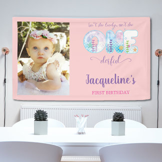 ザシーピンクの女の子の下1st誕生日パーティー 横断幕