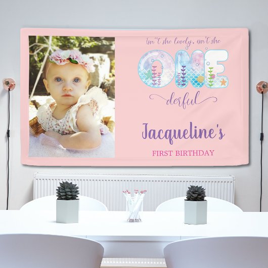ザシーピンクの女の子の下1st誕生日パーティー 横断幕