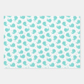 ザシーブルークジラが泳いでおもしろいを持って ラッピングペーパーシート (正面)