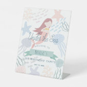 ザシーマーメイドホワイト誕生日 台座サイン (正面)