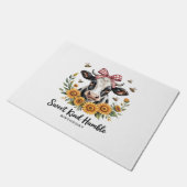 ザジョイフルストロベリーカウカウラブクラシックTシーズ ドアマット (アングル)