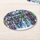 ザスキーパーティー – スキーとポール ラウンドペーパーコースター (アングル)