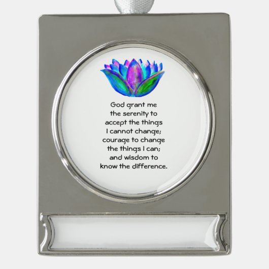 ザセレニティ祈りの言葉カラフルウィズロータスブロッサム シルバープレートバナーオーナメント (正面)