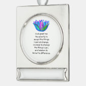 ザセレニティ祈りの言葉カラフルウィズロータスブロッサム シルバープレートバナーオーナメント (左)