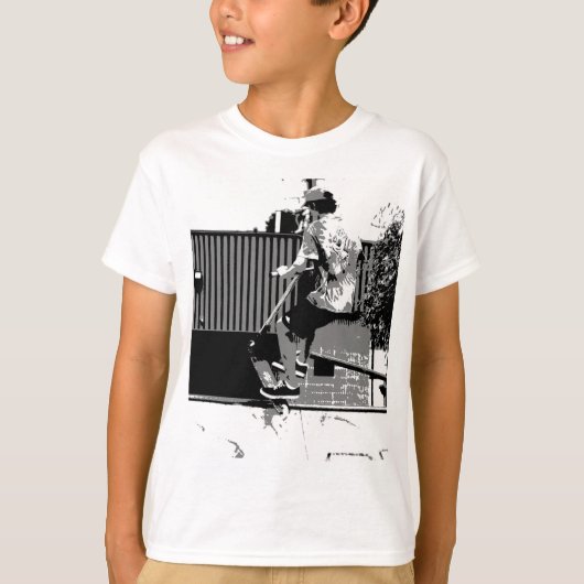 ザテイクオフ – スタントスクーターのトリック Tシャツ (正面)