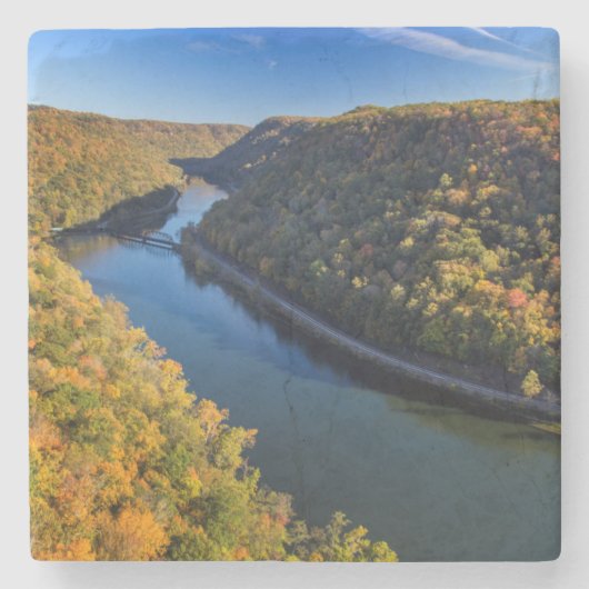 ザニューリバー峡谷アットホークスネスト州パーク ストーンコースター (正面)