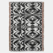 ザブラック&ホワイトフィナリー スローブランケット (正面縦)