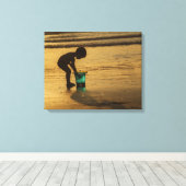 ザブルーバケットシルフットビーチキッズ キャンバスプリント (インサイチュ (ウッドフロア))