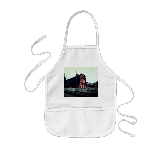 ザヘルタースケルター 子供用エプロン (正面)