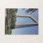 ザベエルパークにあるドバイフレーム建物 ジグソーパズル (横)