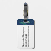 ザホワイトロータスリゲーターラグーンパターン ラゲッジタグ (裏面縦)