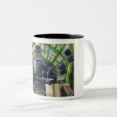 ザボンバルディアーズビューB-17 ツートーンマグカップ (正面右)