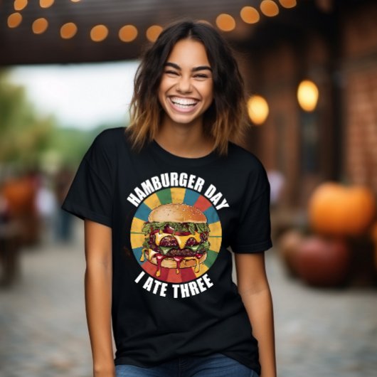 ザマイティブルガーオンプレート Tシャツ