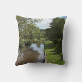 ザリバーチャーネットチェドルトンホテル（犬）スタッフォードポストカー クッション (裏面)