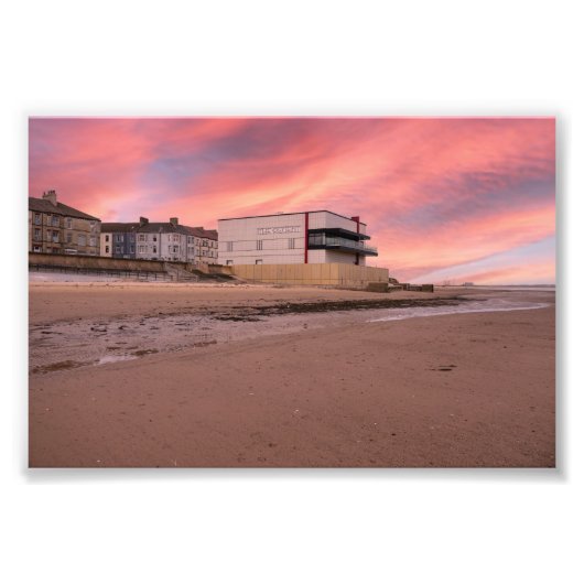 ザリージェントシネマ、レッドカー フォトプリント            (正面)