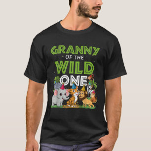 ザワイルドワンズビーズーサファリジャングル誕生日のおばあちゃん Tシャツ