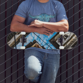 ザンジバルのストーンタウン上空 スケートボード