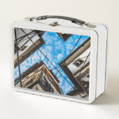 ザンジバルのストーンタウン上空 メタルランチボックス (正面)