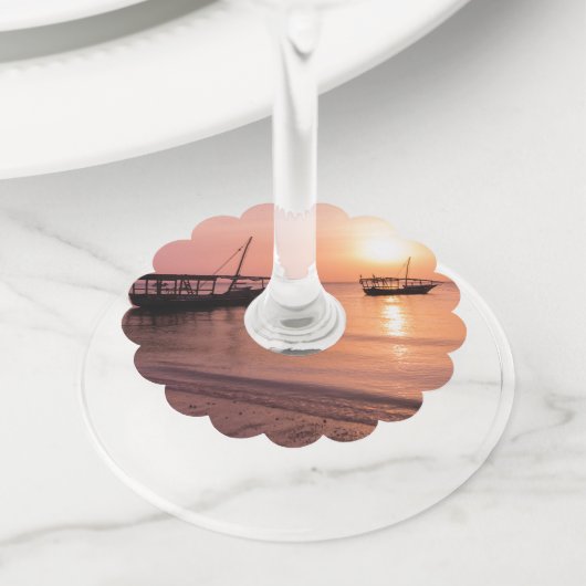 ザンジバルの夕日 ワイングラスタグ (クローズアップ)