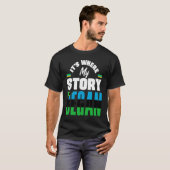 ザンジバル ザンジバリ ザンジバルの旗 私の物語はここから始まった Tシャツ (正面フル)
