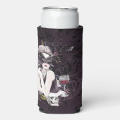 ザヴァンパイレス | Moody Gothic Vampy Glam 淡い色の Skin スリム缶クーラー (Seltzer正面)