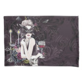 ザヴァンパイレス | Moody Gothic Vampy Glam 淡い色の Skin 枕カバー (正面)