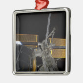 ザ国際的宇宙駅2 メタルオーナメント (左)