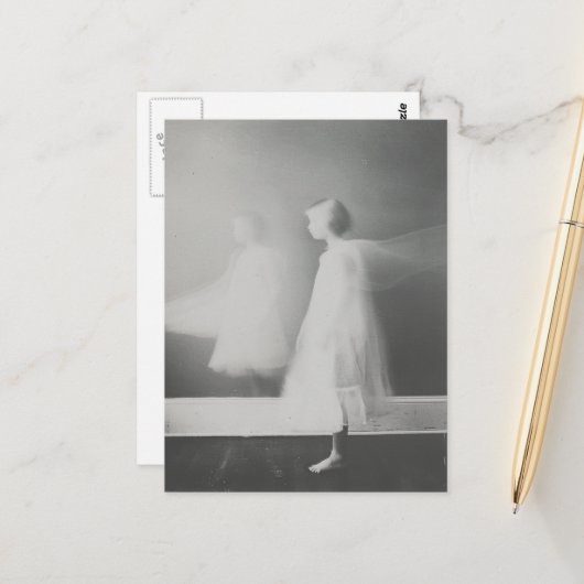 ザ幽霊イン・ザ・ホールウェイ白黒 ポストカード (正面/裏面インサイチュ)