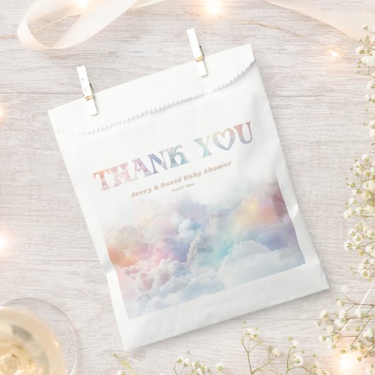 ザ・クラウド9虹ふわふわ雲ベビーシャワー フェイバーバッグ (クリップ留めされた状態)