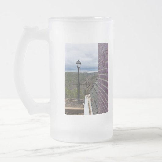 ザ・クレセント フロストグラスビールジョッキ (左)